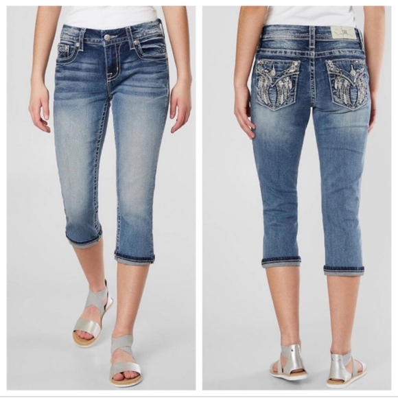 Miss Me Mid Rise Easy Crop Denim Bling Embellished Jeans Size 27 - Picture 1 of 15